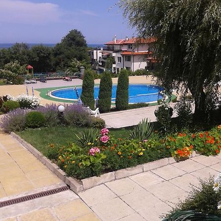 Caprice Apartment In Lozenec Kiten  Bagian luar foto